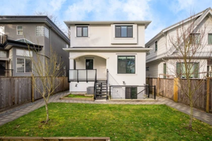 1 58 E 39th Avenue, Vancouver, BC, Vancouver — Single Family Residence for sale