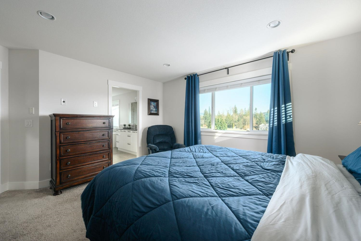 Basement Recreation Room Photo of 11028 Harris Drive, Maple Ridge, BC