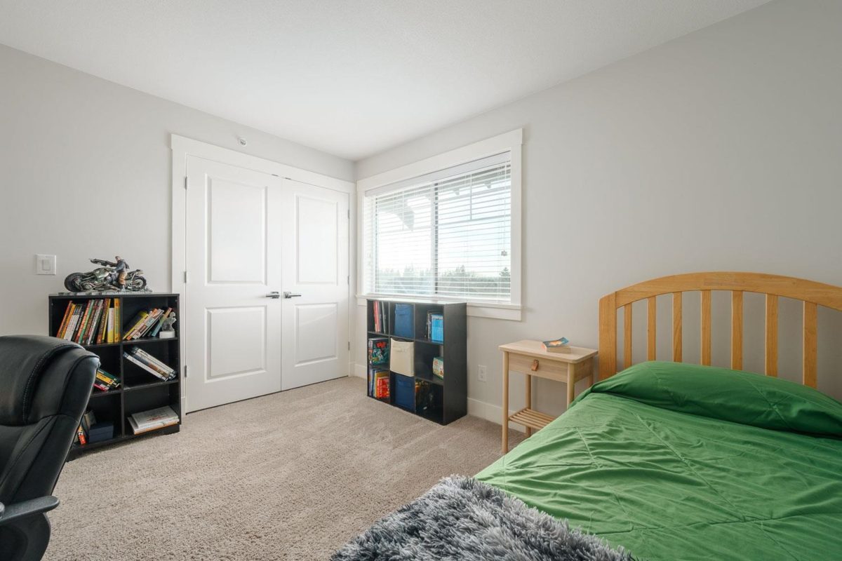 Hallway Photo of 11028 Harris Drive, Maple Ridge, BC