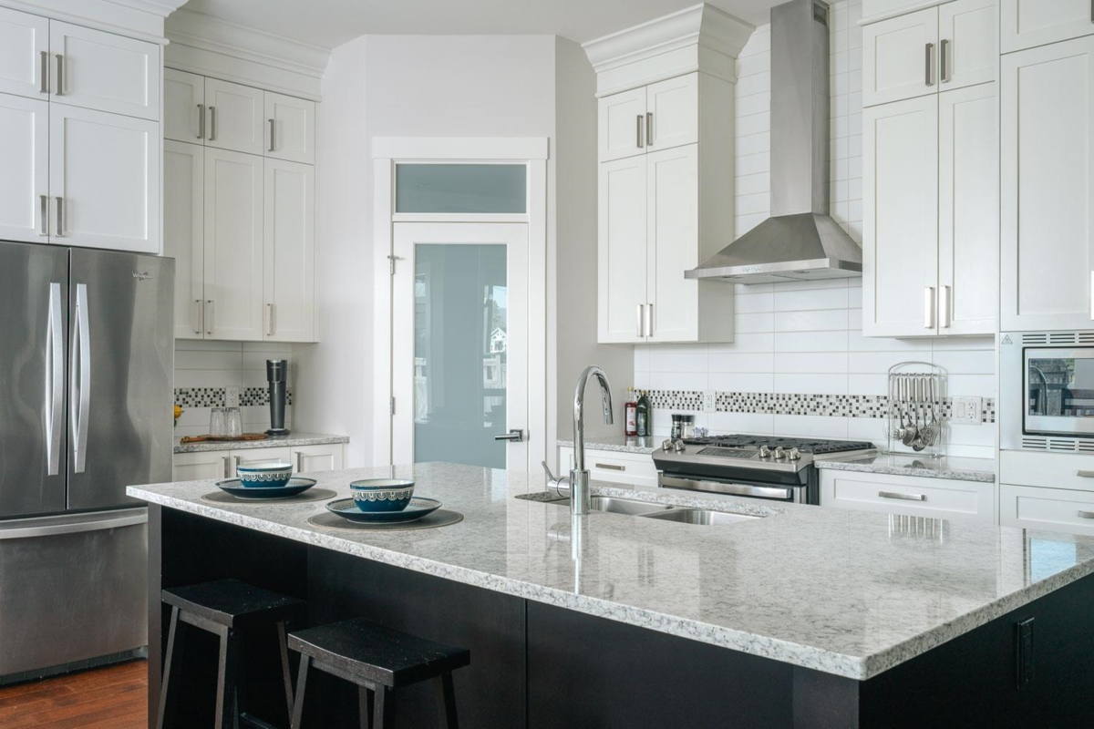 Kitchen Island Photo of 11028 Harris Drive, Maple Ridge, BC