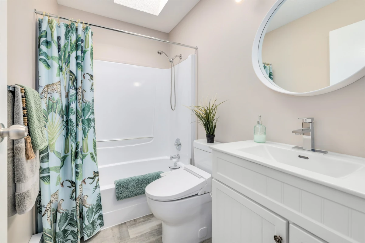 Powder Room Photo of 5371 Regatta Way, Ladner, BC