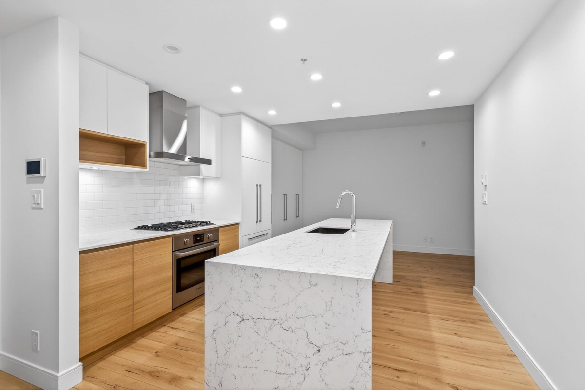 Family Room Photo of 126 55 Klahanie Drive, Port Moody, BC