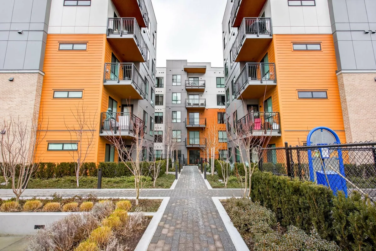 Garage Interior Photo of 126 55 Klahanie Drive, Port Moody, BC