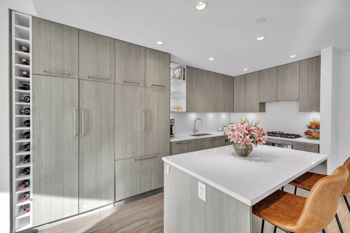 Dining Area Photo of 205 733 E 3rd Street, North Vancouver, BC