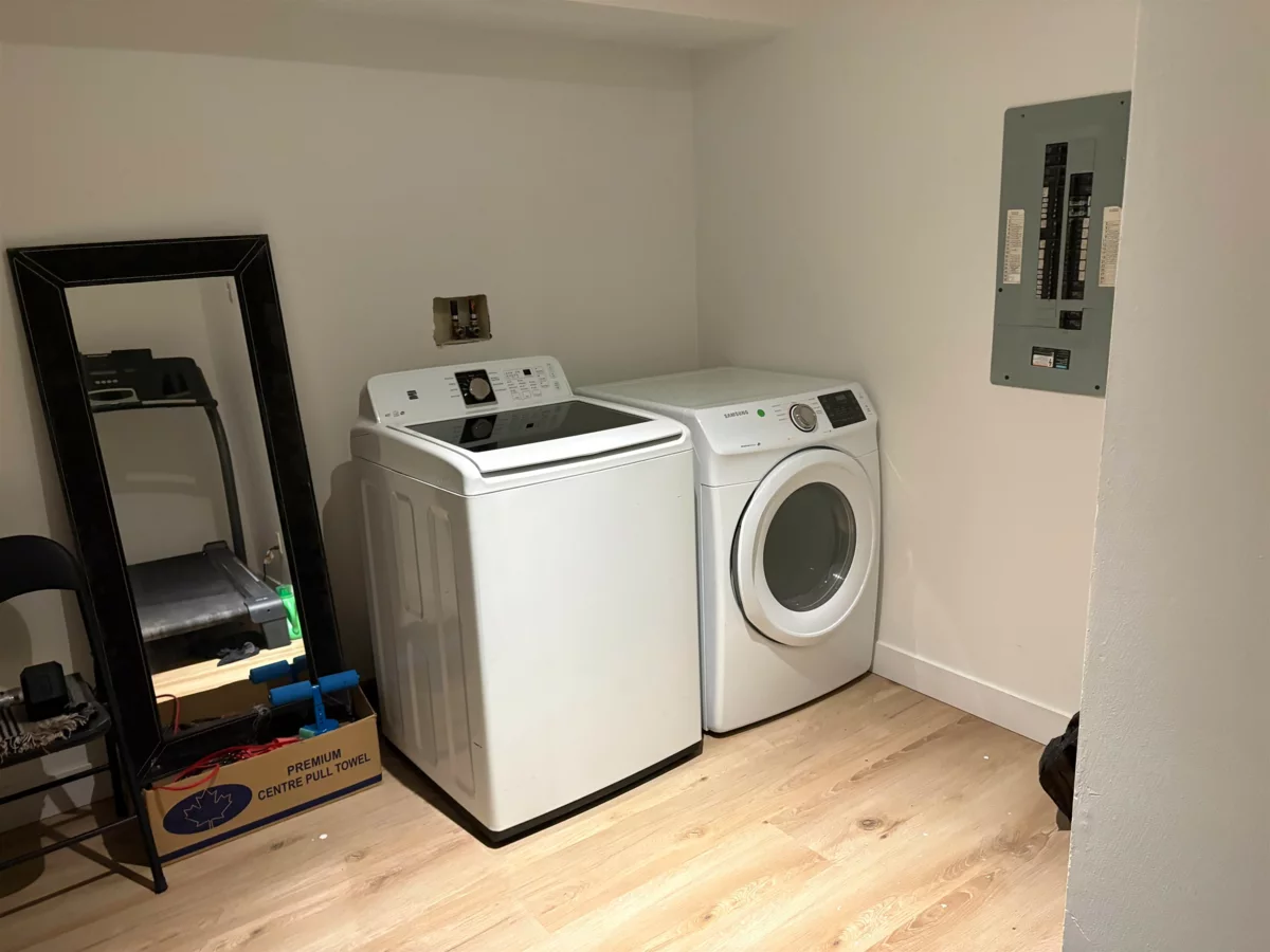 Guest Bathroom Photo of 18048 64 Avenue, Surrey, BC