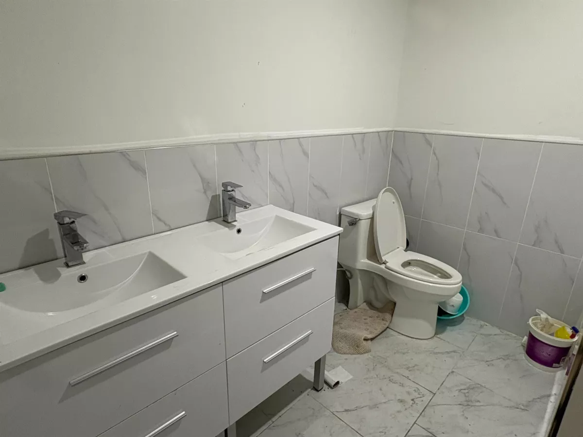 Office / Den Photo of 18048 64 Avenue, Surrey, BC