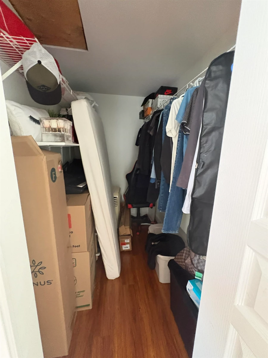 Primary Bedroom Photo of 18048 64 Avenue, Surrey, BC