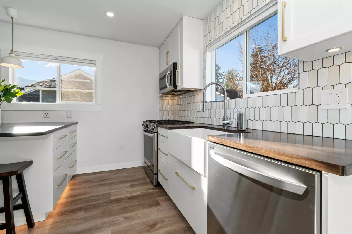 Dining Area Photo of 5865 Carter Road, Chilliwack, BC