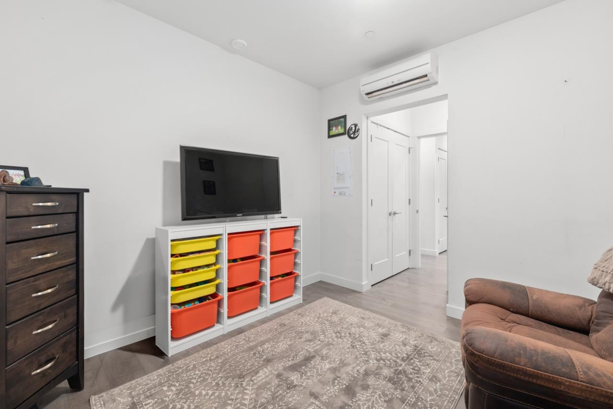 Office / Den Photo of 110 33540 Mayfair Avenue, Abbotsford, BC