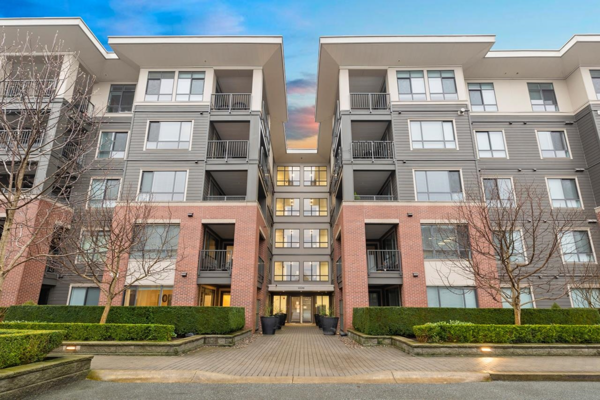 Staircase Photo of 110 33540 Mayfair Avenue, Abbotsford, BC