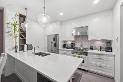 Kitchen Island Photo of 110 33540 Mayfair Avenue, Abbotsford, BC