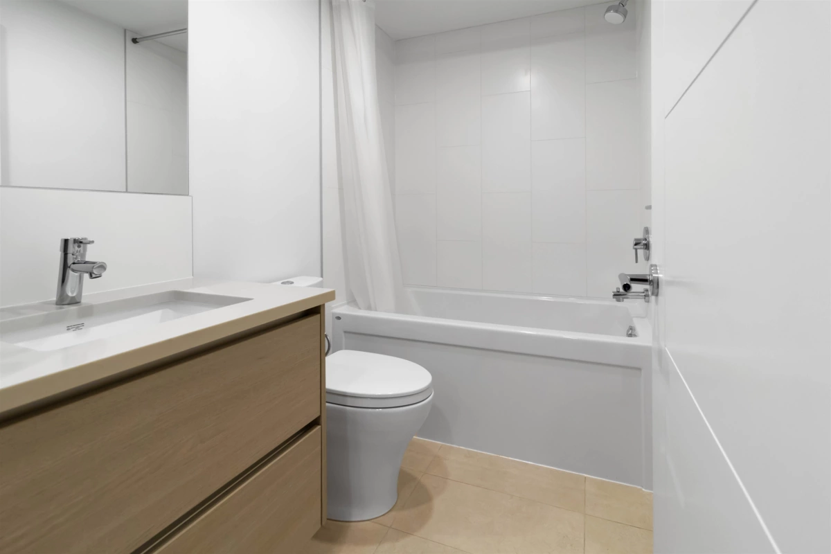 Hallway Photo of 507 823 Carnarvon Street, New Westminster, BC