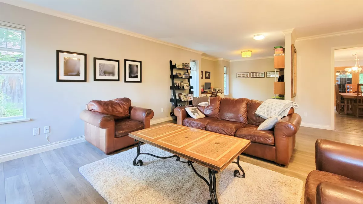 Backyard Photo of 3595 Wellington Crescent, North Vancouver, BC