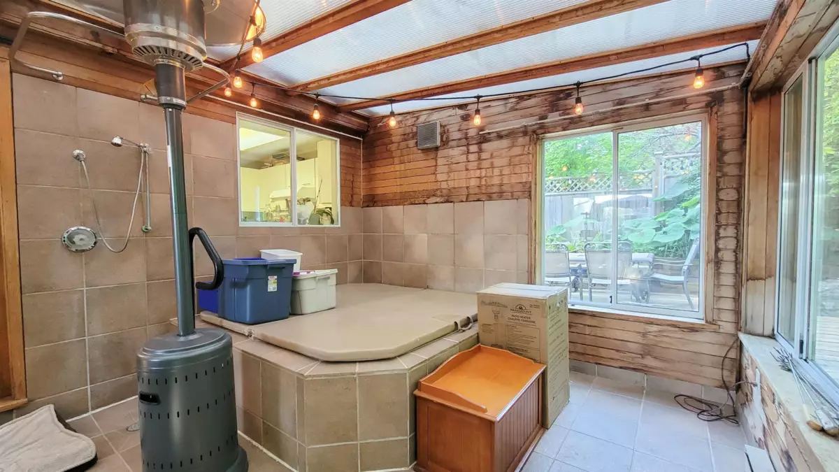 Community Amenities Photo (Clubhouse) of 3595 Wellington Crescent, North Vancouver, BC