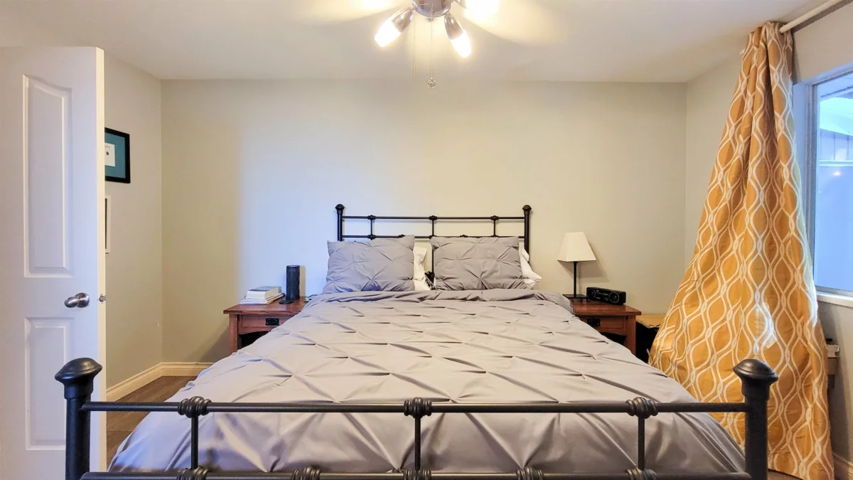 Hallway Photo of 3595 Wellington Crescent, North Vancouver, BC