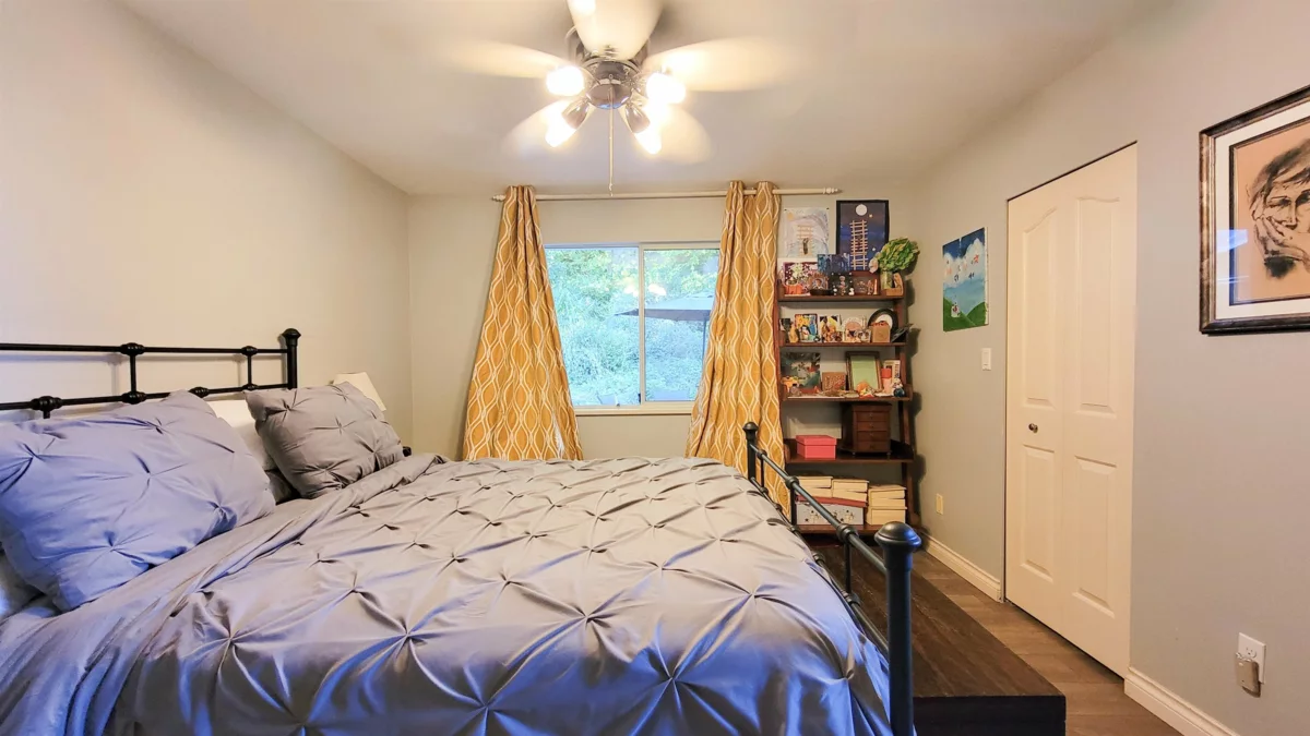 Mudroom Photo of 3595 Wellington Crescent, North Vancouver, BC