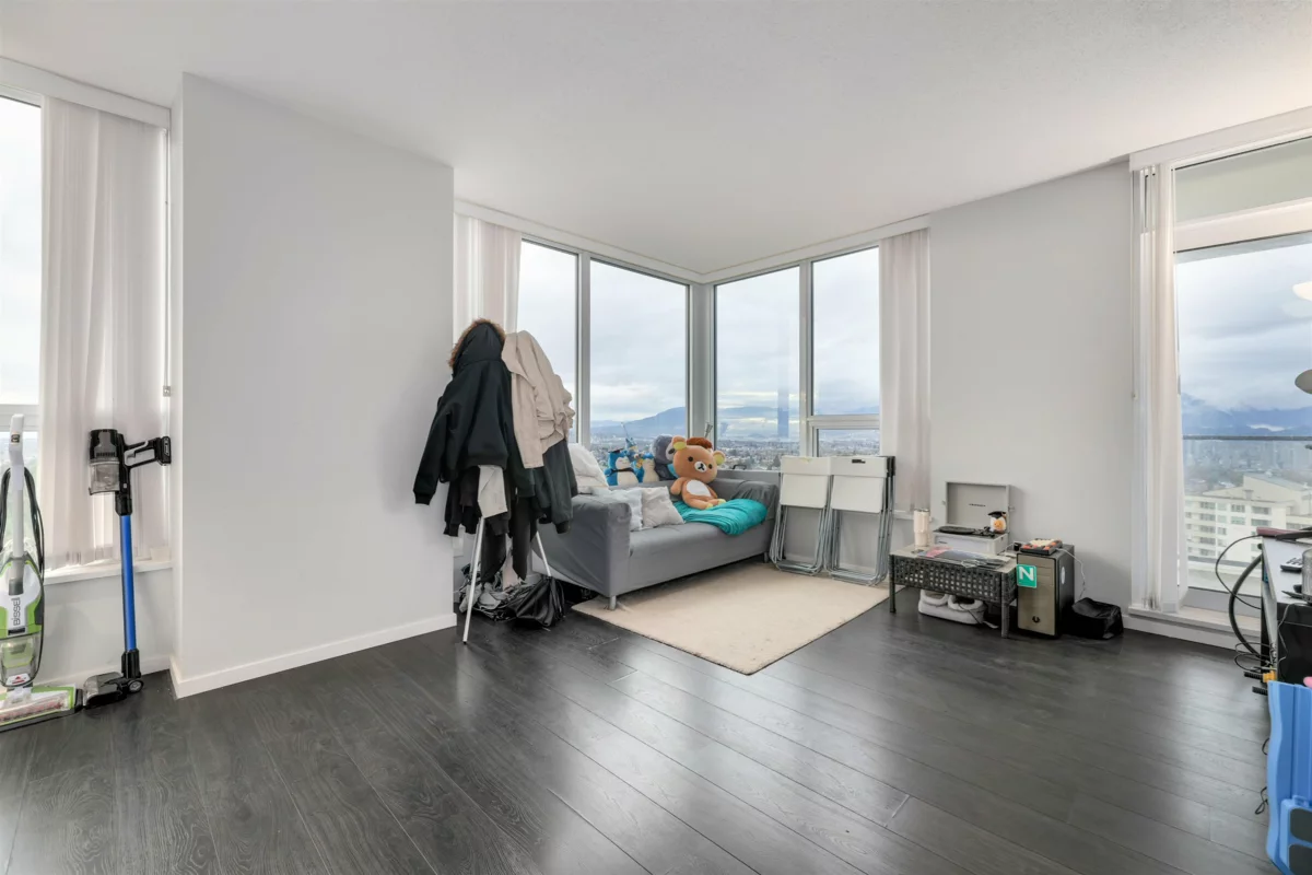 Exterior Rear Photo of 2907 5883 Barker Avenue, Burnaby, BC