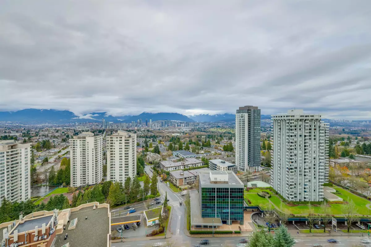 Guest Bathroom Photo of 2907 5883 Barker Avenue, Burnaby, BC