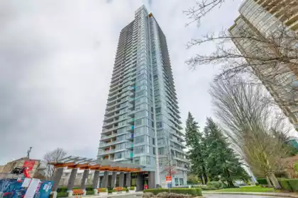 2907 5883 Barker Avenue, Burnaby, BC, Metrotown — 2 bed apartment/condo for sale