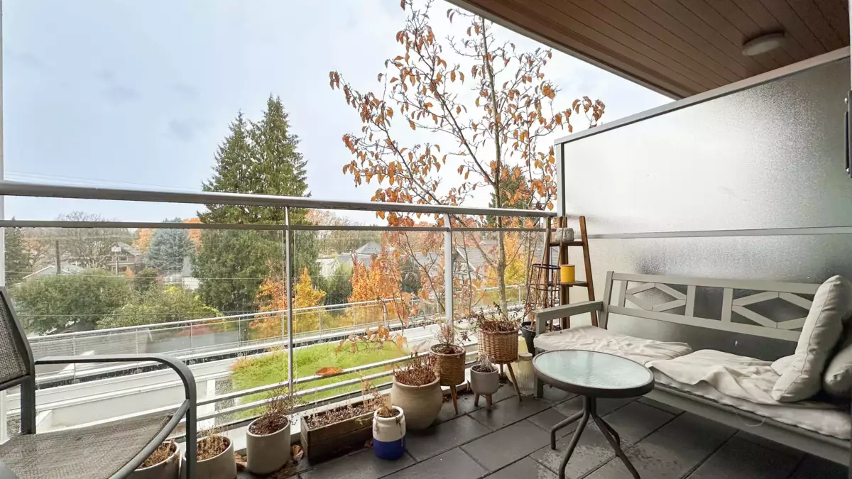 Powder Room Photo of 301 3333 Main Street, Vancouver, BC