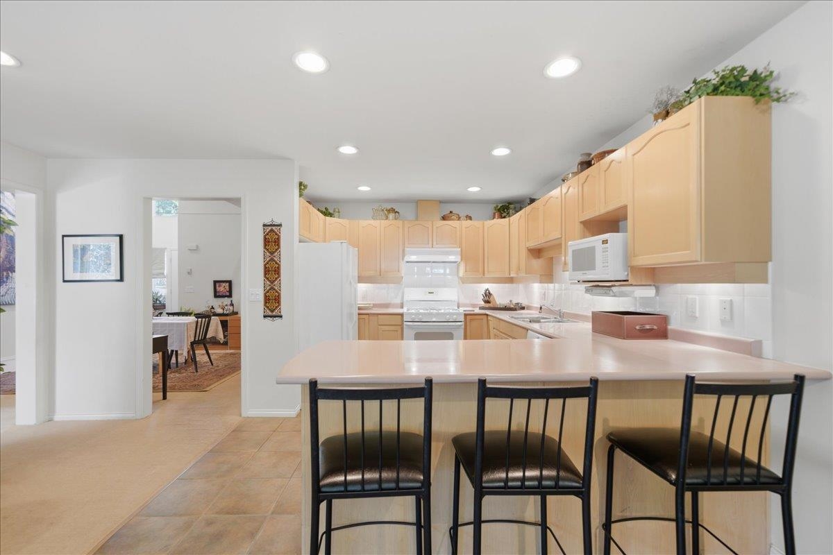 Walk-In Closet Photo of 14 11355 Cottonwood Drive, Maple Ridge, BC
