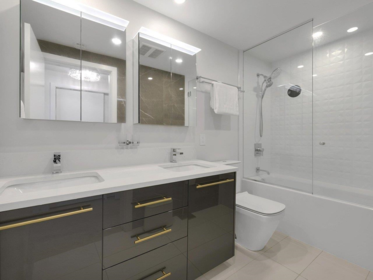Guest Bathroom Photo of 1106 2221 E 30th Avenue, Vancouver, BC