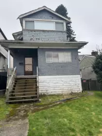 3328 Church Street, Vancouver, BC, Collingwood VE — 6 bed single family residence for sale