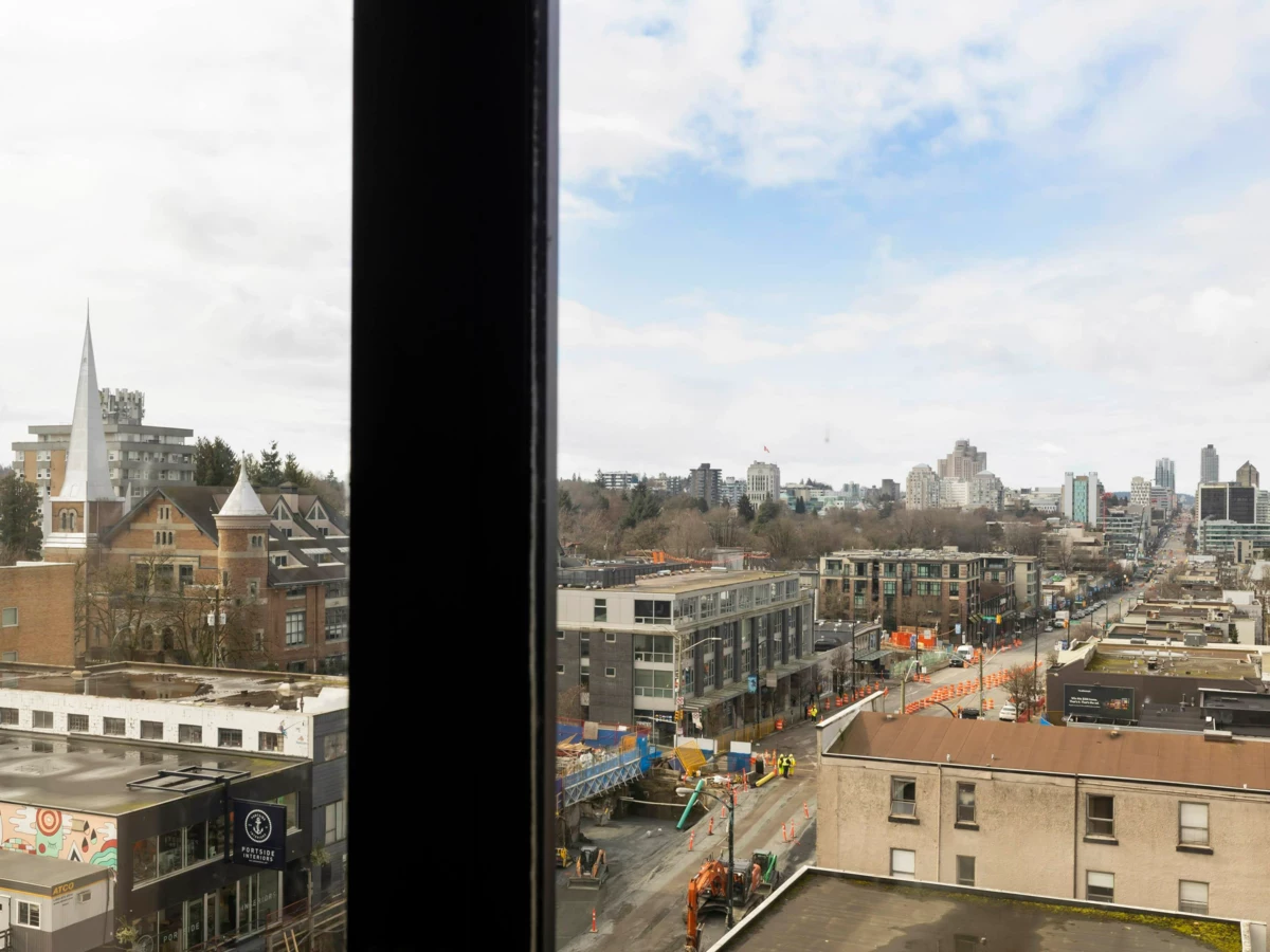 Entry Foyer Photo of 709 175 E Broadway, Vancouver, BC