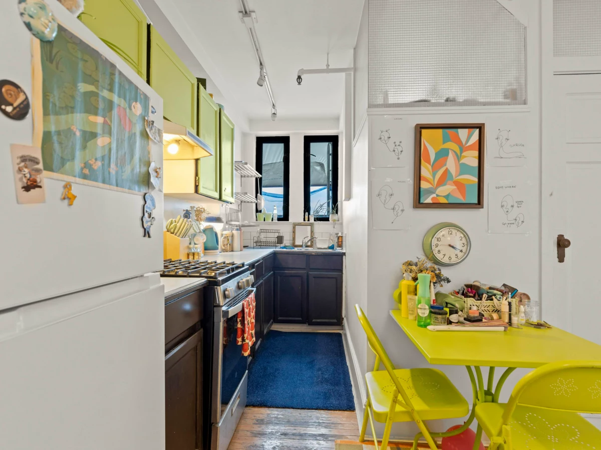 Pantry Photo of 709 175 E Broadway, Vancouver, BC