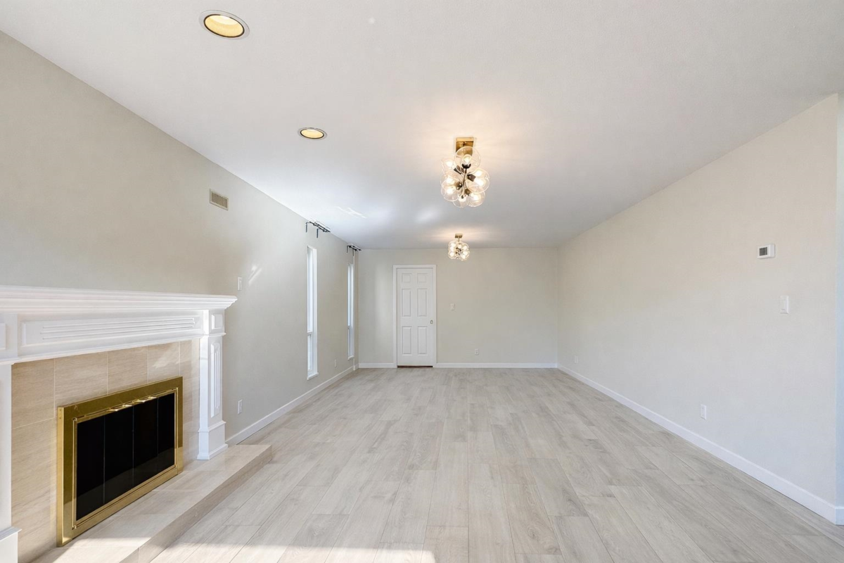 Dining Area Photo of 11820 Railway Avenue, Richmond, BC
