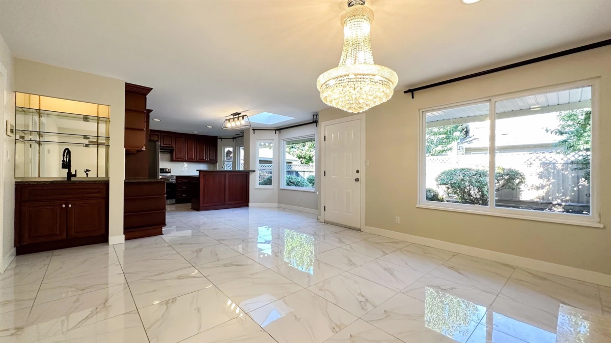 Kitchen Island Photo of 11820 Railway Avenue, Richmond, BC