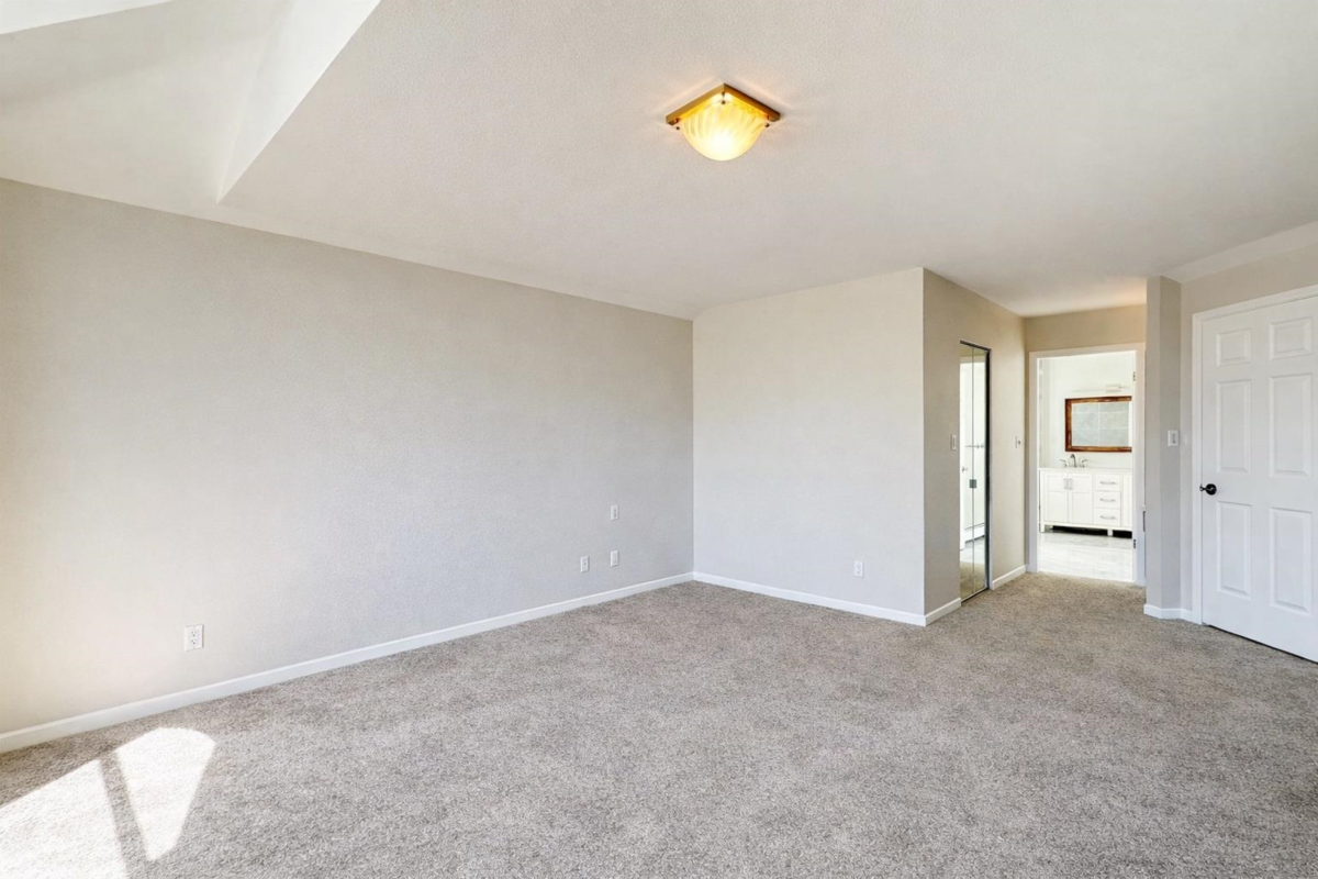 Laundry Room Photo of 11820 Railway Avenue, Richmond, BC