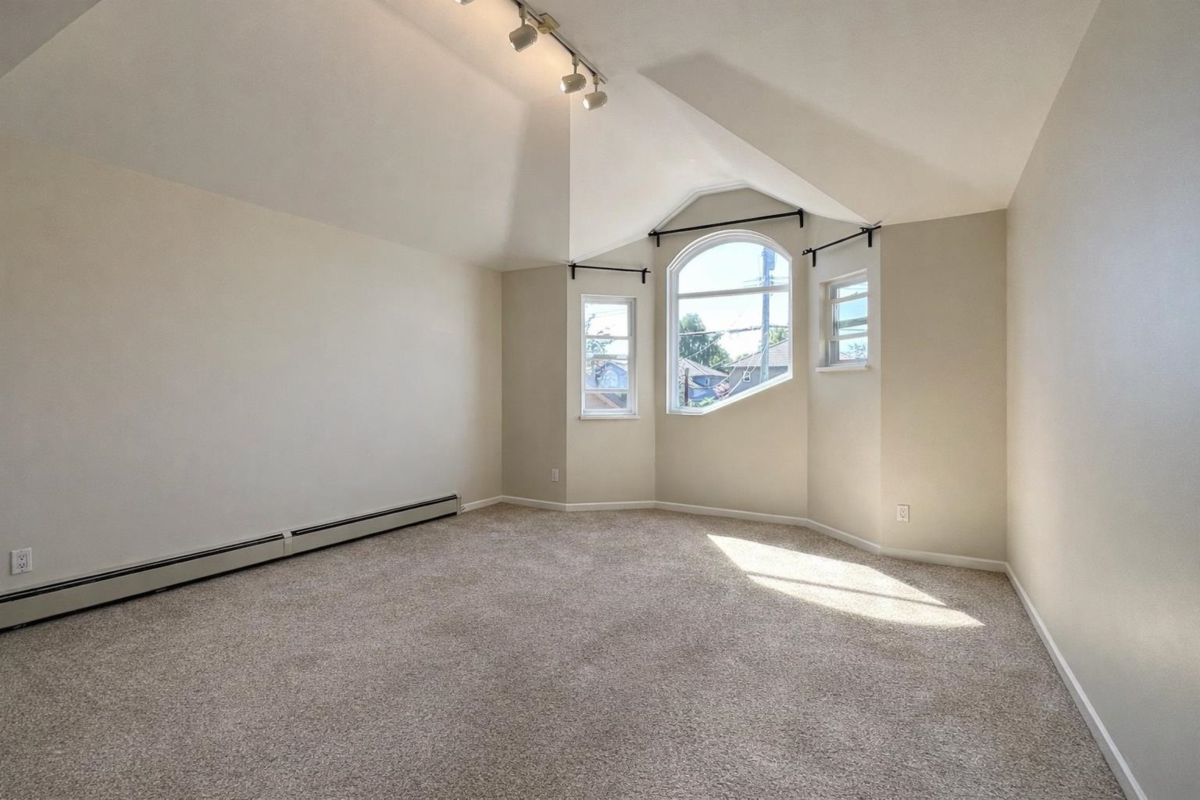 Mudroom Photo of 11820 Railway Avenue, Richmond, BC