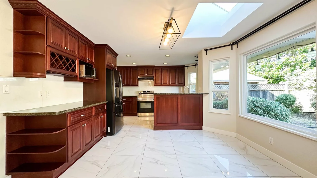 Primary Bathroom Photo of 11820 Railway Avenue, Richmond, BC