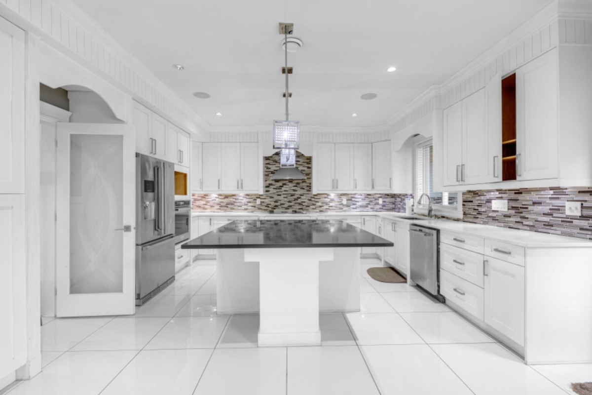 Primary Bedroom Photo of 2775 Mccallum Road, Abbotsford, BC