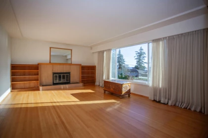 14451 Mann Park Crescent, White Rock, BC, White Rock — Single Family Residence for sale
