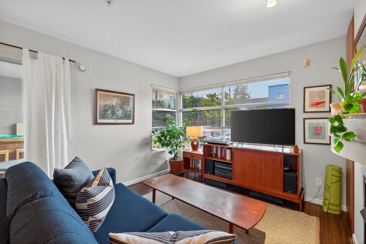 Family Room Photo of 106 2983 W 4th Avenue, Vancouver, BC