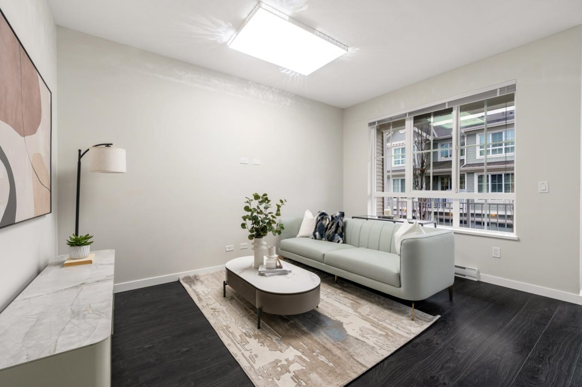 Walk-In Closet Photo of 59 5510 Admiral Way, Ladner, BC