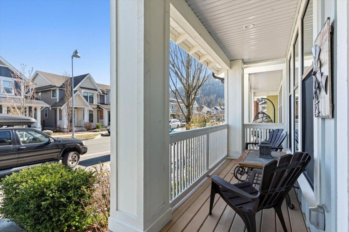 Family Room Photo of 44695 Anglers Boulevard, Chilliwack, BC