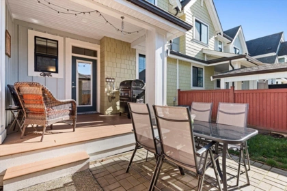 Swimming Pool Photo of 44695 Anglers Boulevard, Chilliwack, BC
