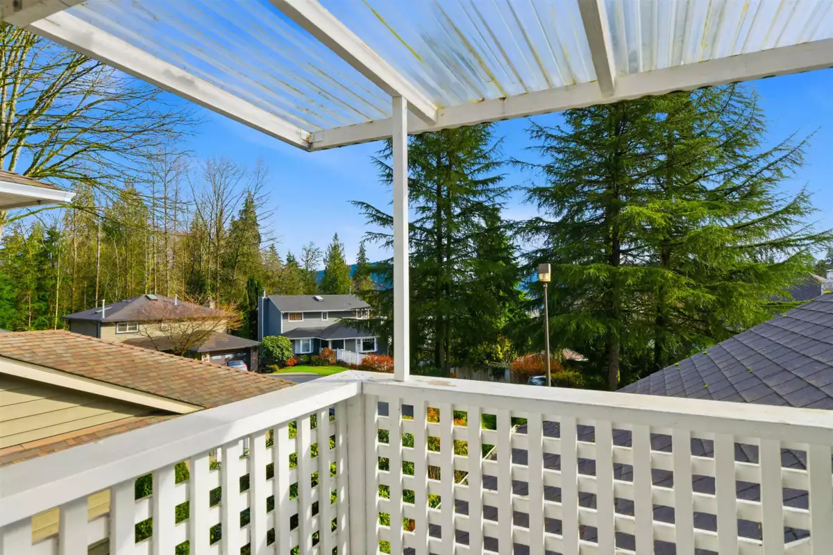 Entry Foyer Photo of 1485 Percy Court, North Vancouver, BC
