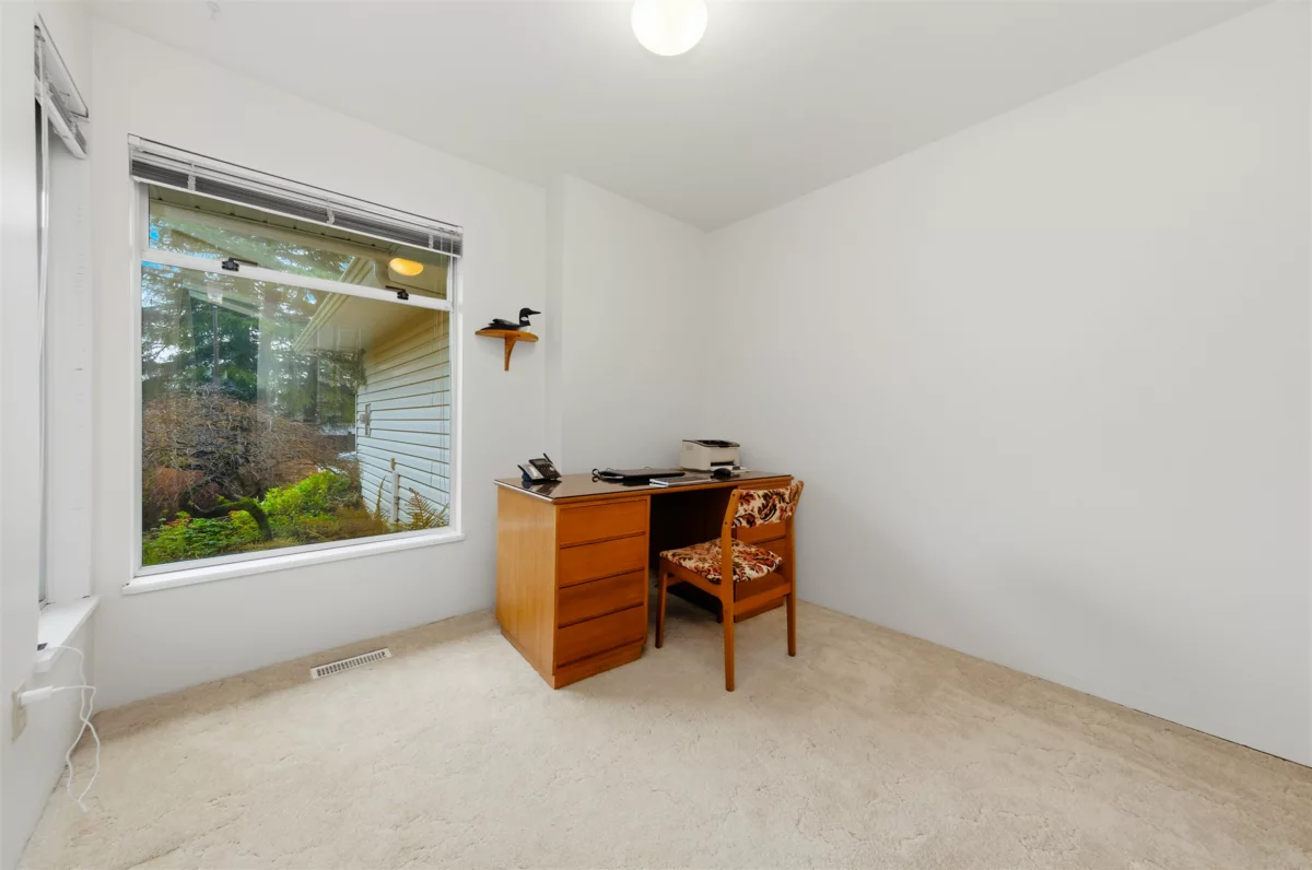 Powder Room Photo of 1485 Percy Court, North Vancouver, BC