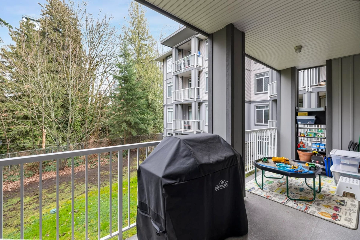 Bedroom 4 Photo of 328 13277 108 Avenue, Surrey, BC