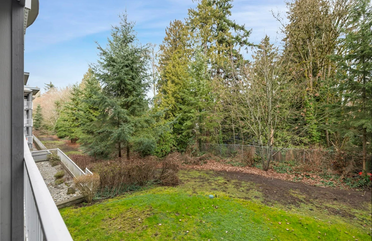 Office / Den Photo of 328 13277 108 Avenue, Surrey, BC