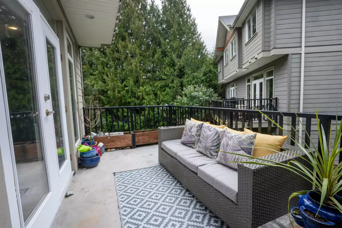 Outdoor Deck Photo of 19 39758 Government Road, Squamish, BC