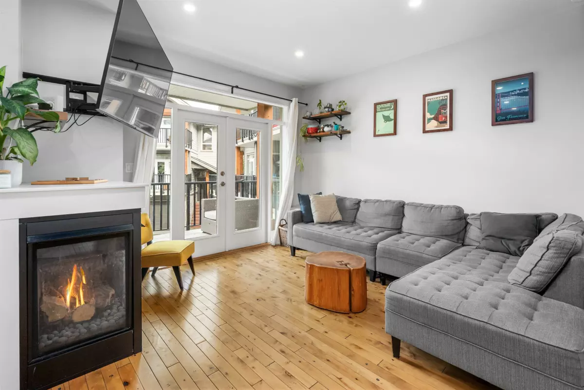 Primary Bathroom Photo of 19 39758 Government Road, Squamish, BC