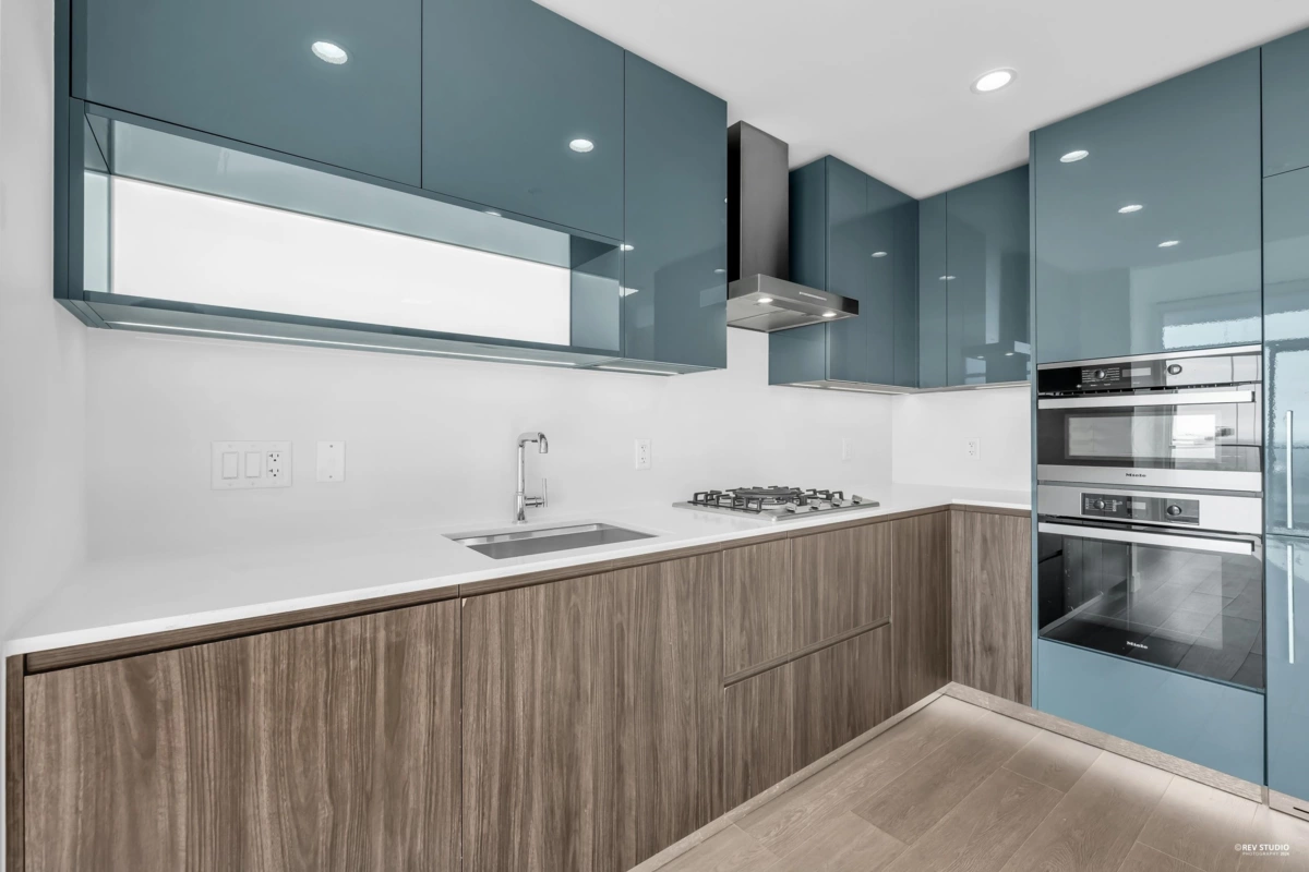 Guest Bathroom Photo of 1505 6511 Sussex Avenue, Burnaby, BC