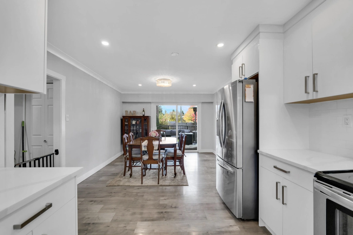 Kitchen Photo of 2026 Garibaldi Way, Squamish, BC