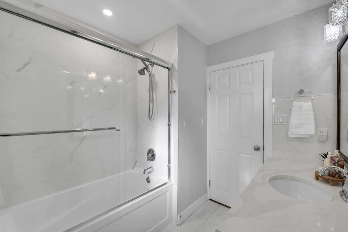 Walk-In Closet Photo of 2026 Garibaldi Way, Squamish, BC