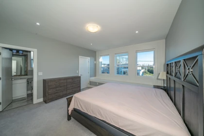 Mudroom Photo of 15441 76b Avenue, Surrey, BC